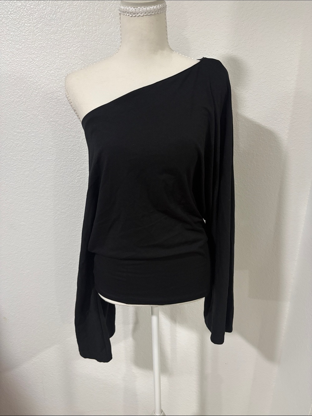 Women’s One-Shoulder Black Top - Stylish Asymmetric Sleeve